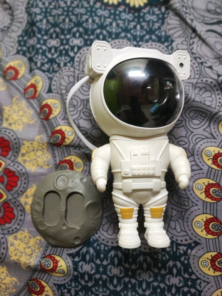 Astronaut just for decoration
