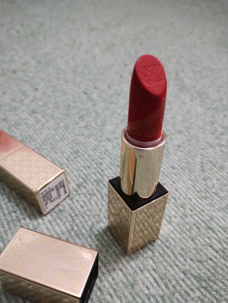 Estee Lauder Wedding Party Edition - Scarlet Kiss