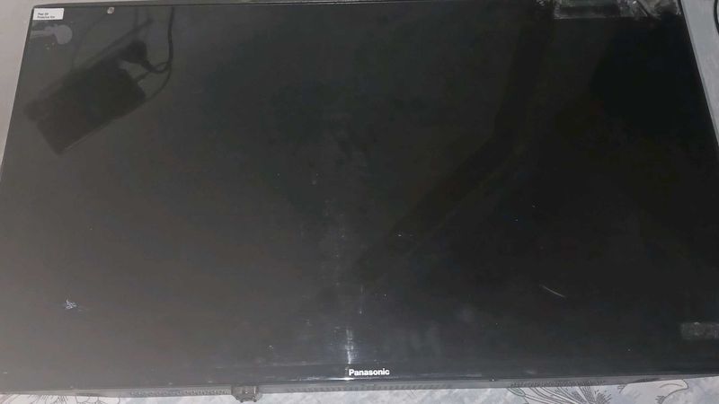 Panasonic 32&#34; LED TV