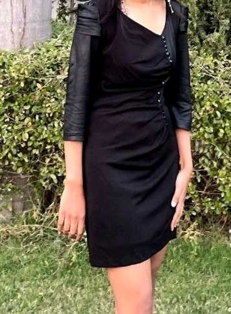 Black Bodycon Dress