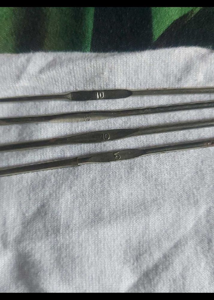 Crochet Hooks Set