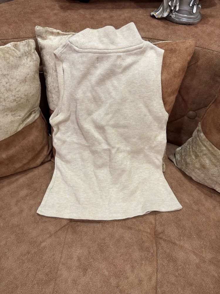 Sleeveless Mock Neck Top