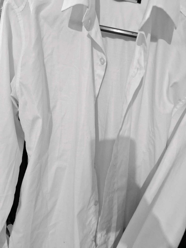 White Formal Shirt , L Size