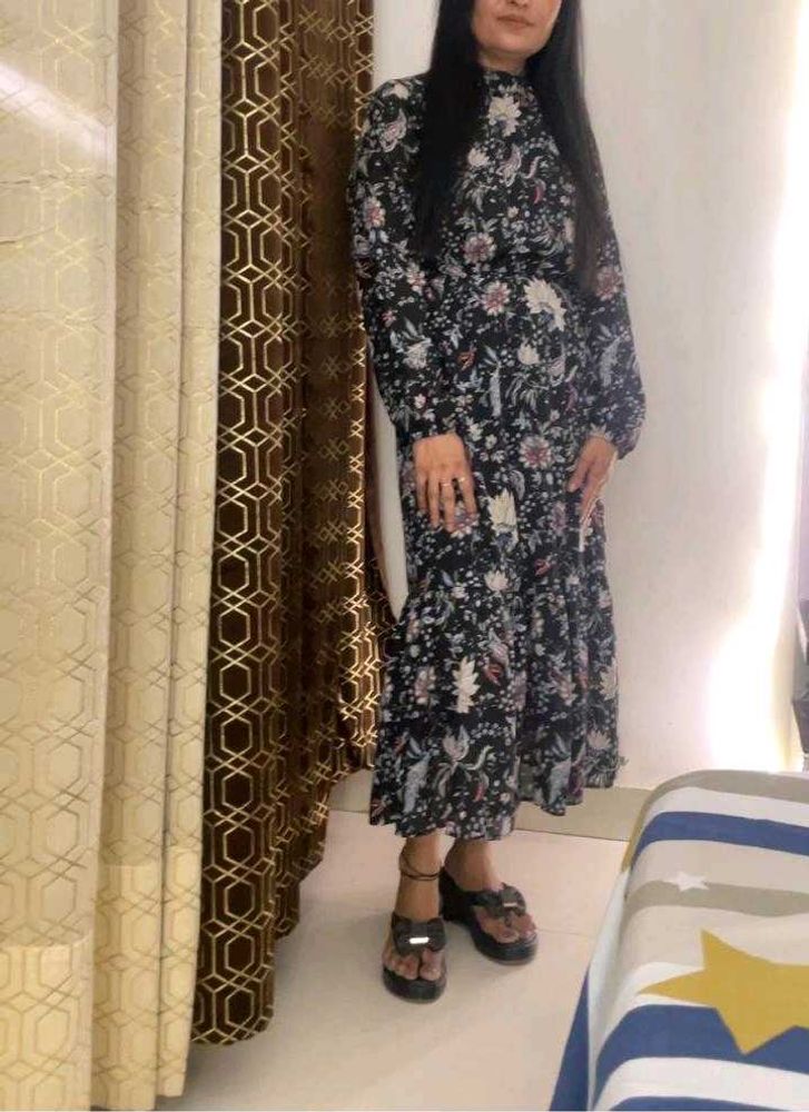 Floral Print Tiered Midi Dress