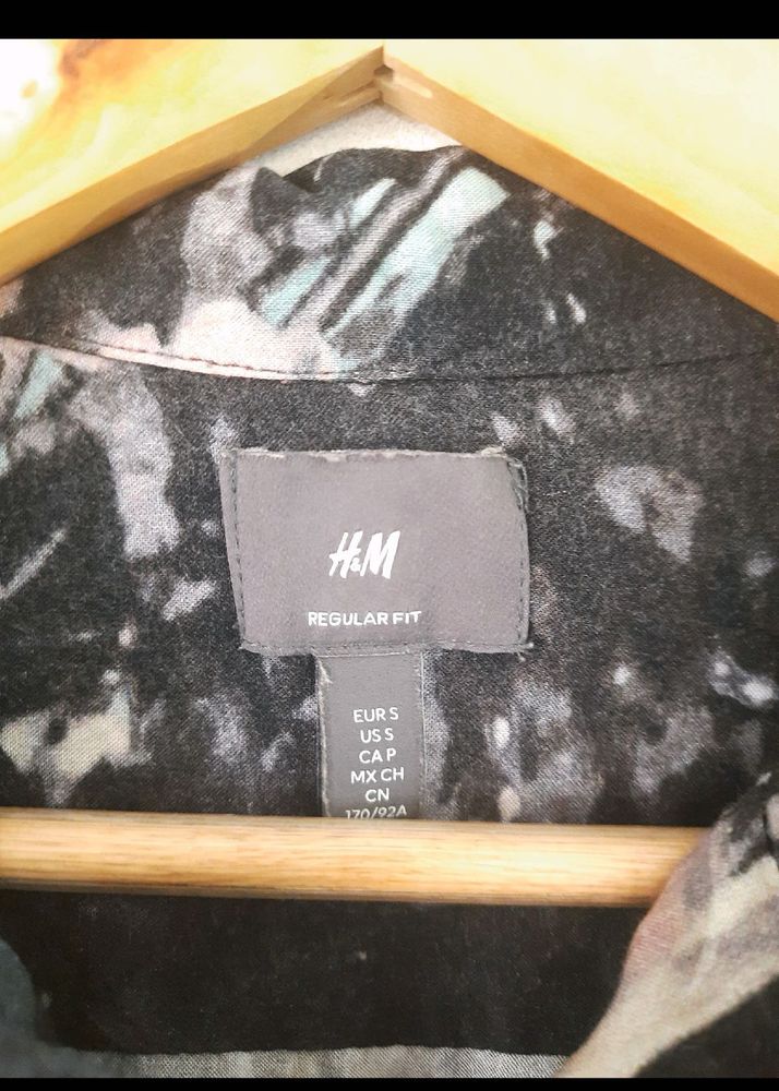 H&amp;M Oversized Shirt Unisex
