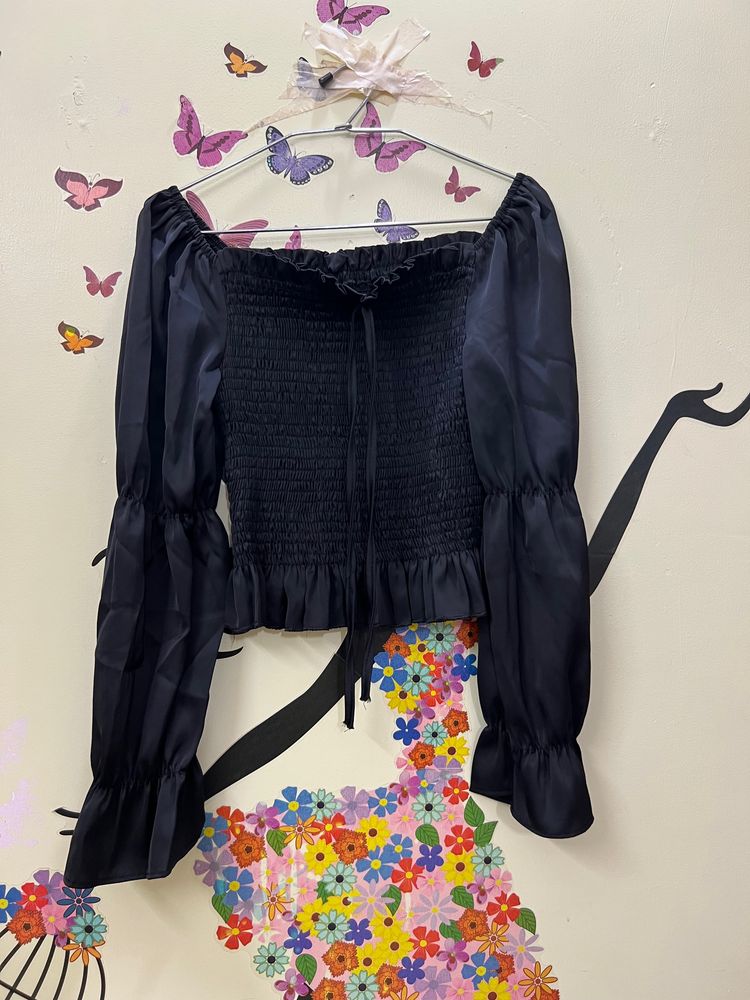 Black Top With Free Earrings