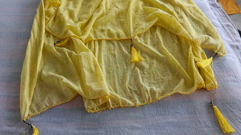 Amazing Yellow Dupatta 💛