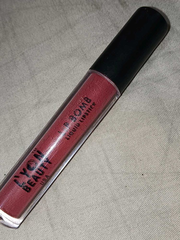 2 Lyon Beauty Lipstick