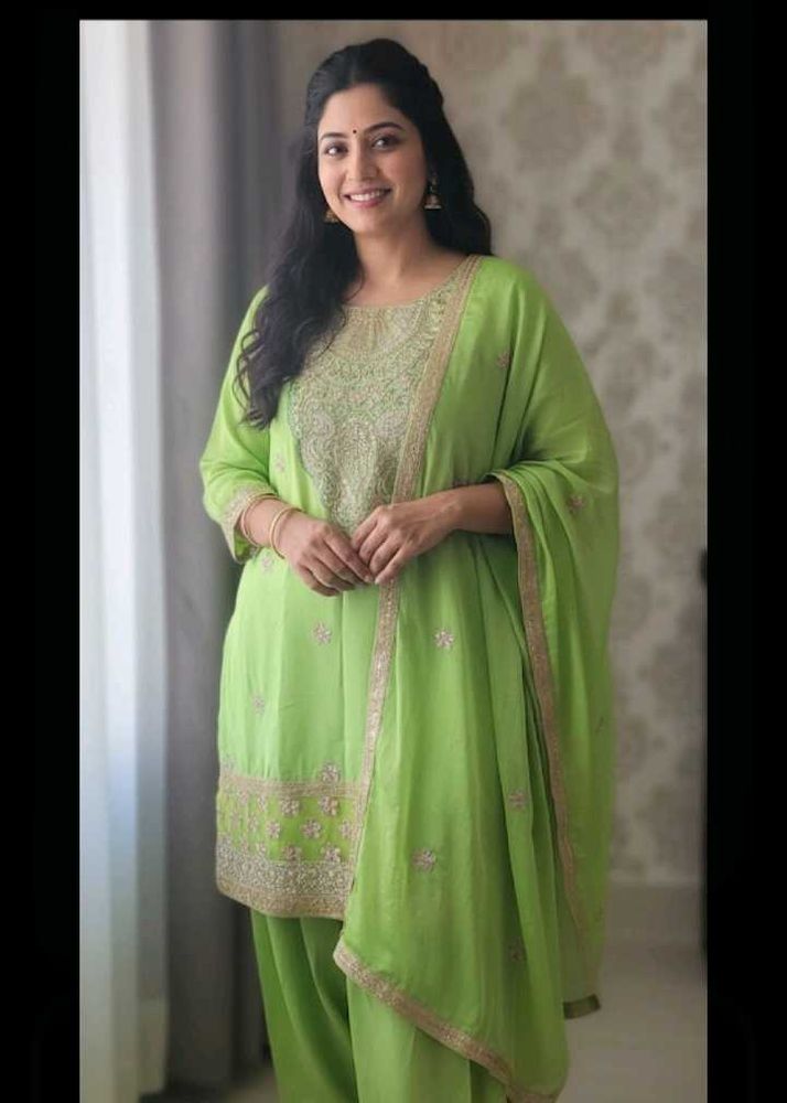 Lime Green Embroidered Pajami Kameez