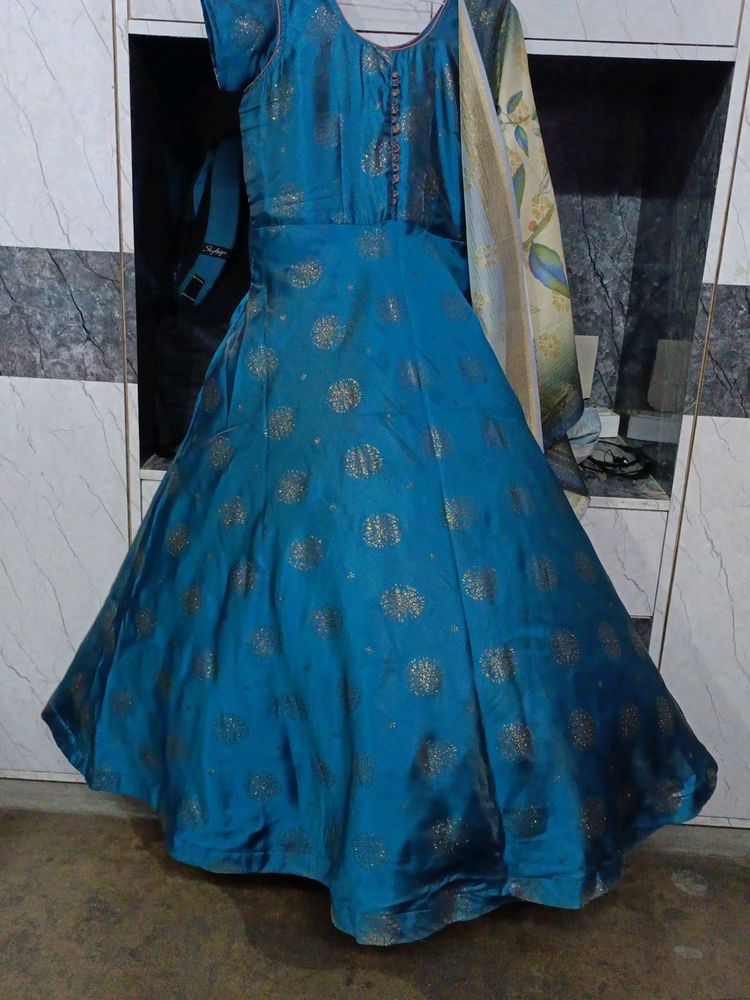 Beautiful Gown With Dupatta And Legging