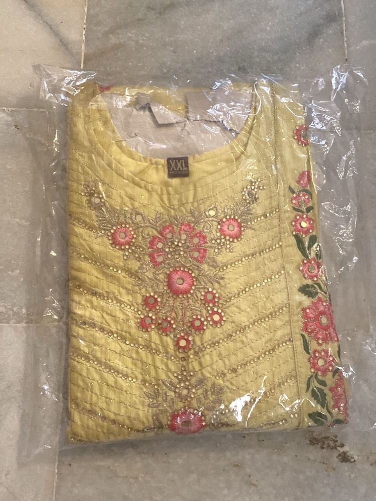 Embroidered Kurta Set