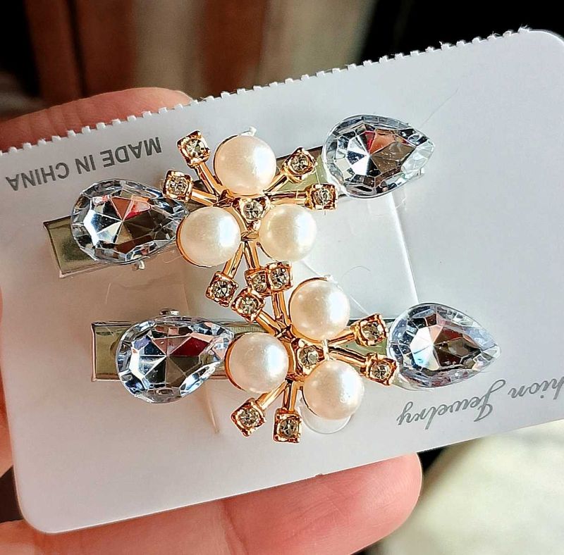 Sparkling Pearl Hair Clips (Set of 2)