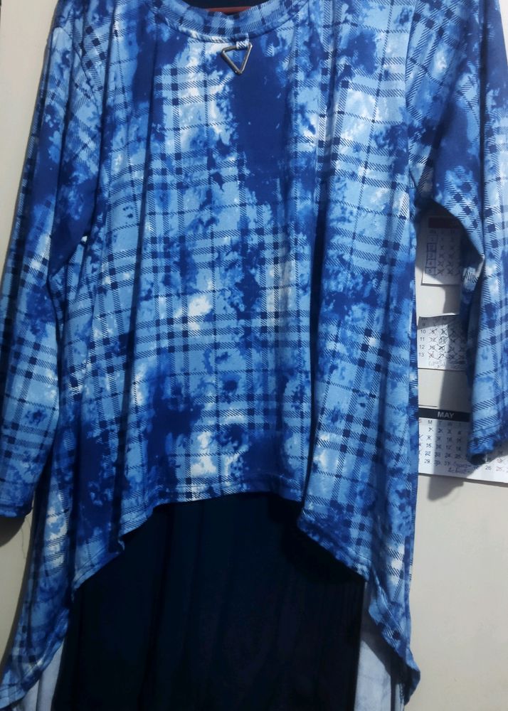Long tie-die design blue top