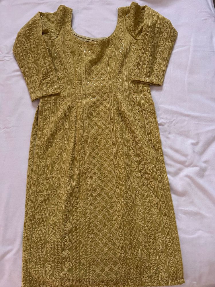 Chikan Kari Sequence Scoop Neck Kurta