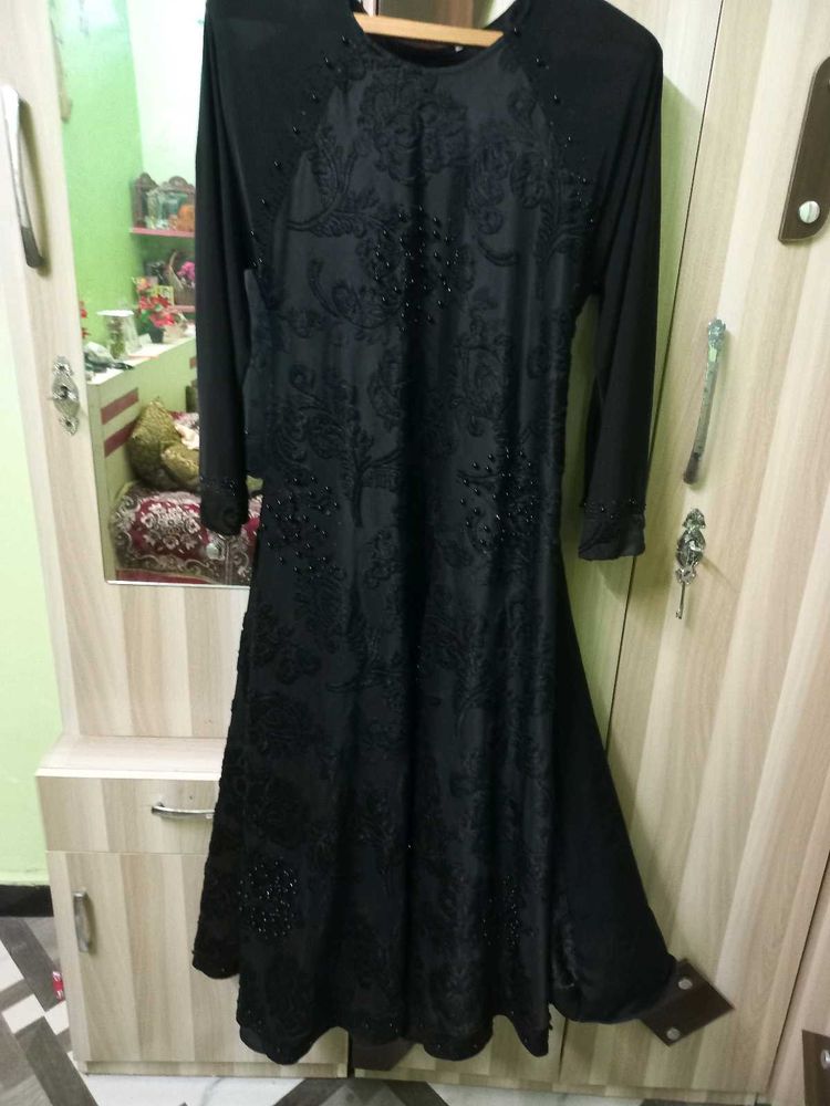 Black Strecheble Abaya