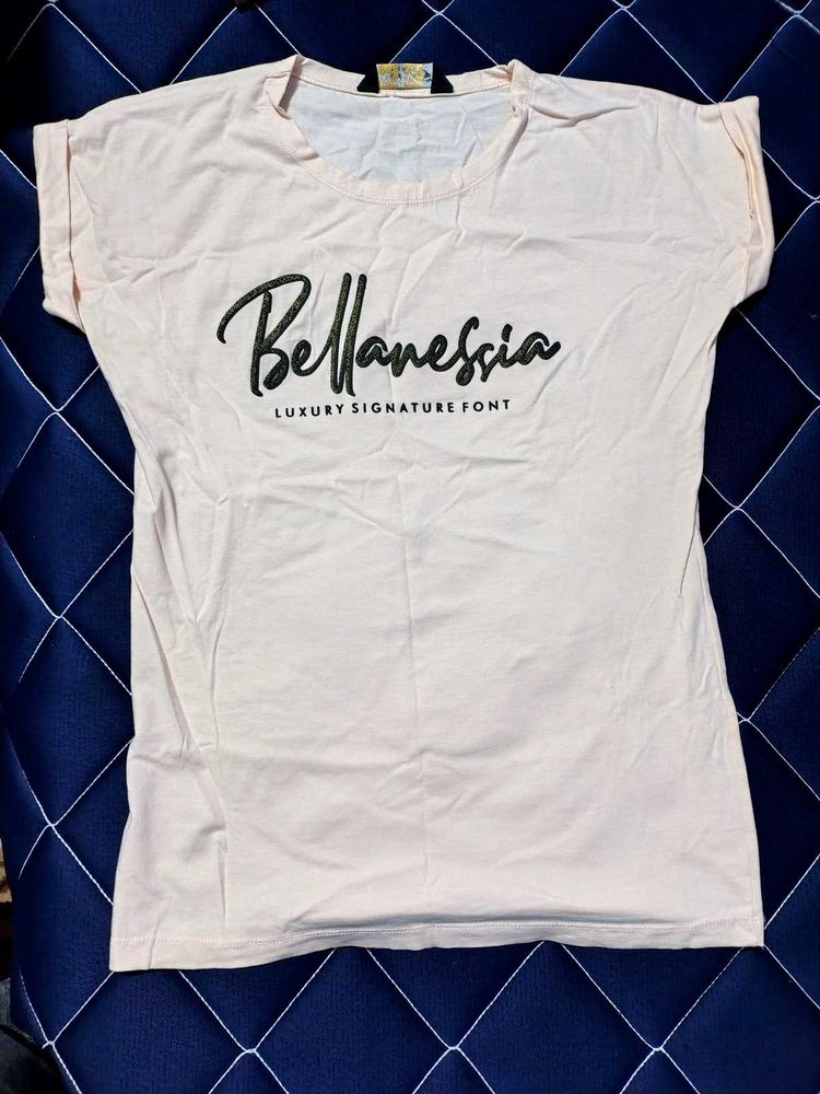 Bellanessia Graphic Tee