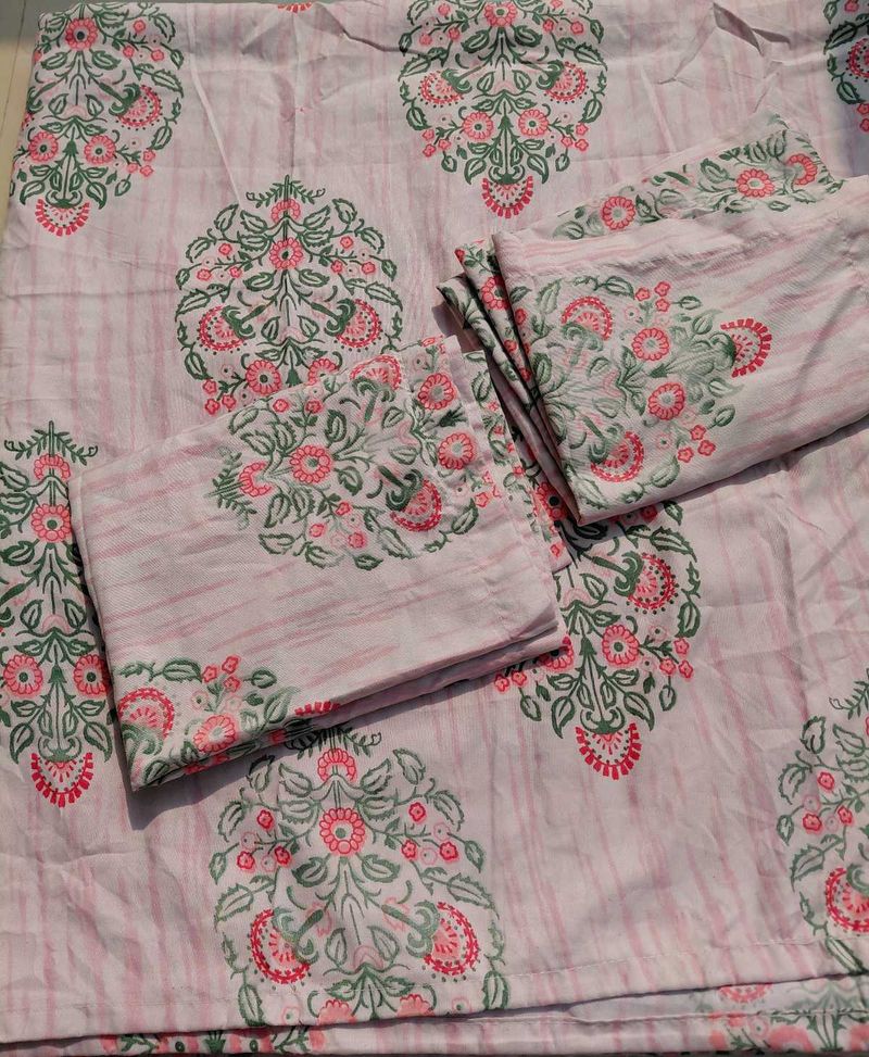 Floral Print Bedsheet Set with 2 pillowcovers