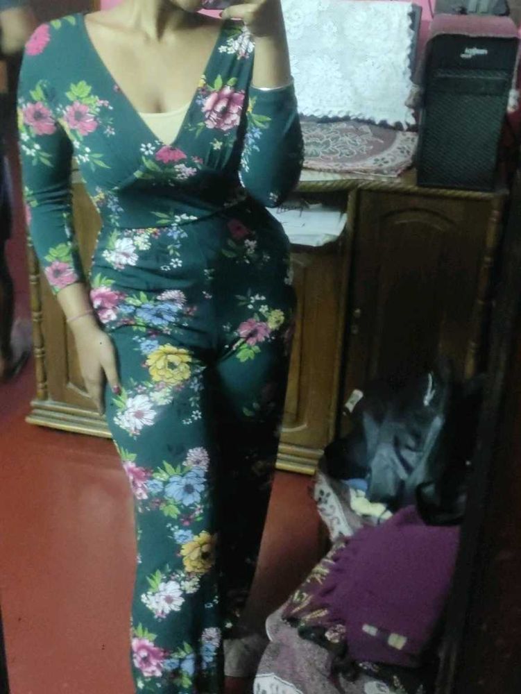 Floral print vneck Jumpsuit