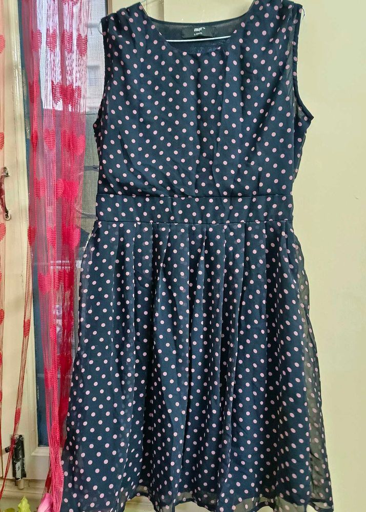 Polka Dot Fit &amp; Flare Dress💙💙💙💙