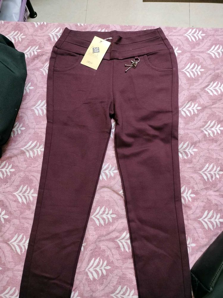 It&#39;s A Jegging In Maroon Color