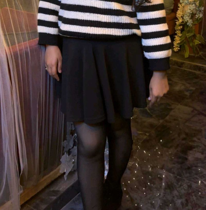 Cute Black Mini Skirt