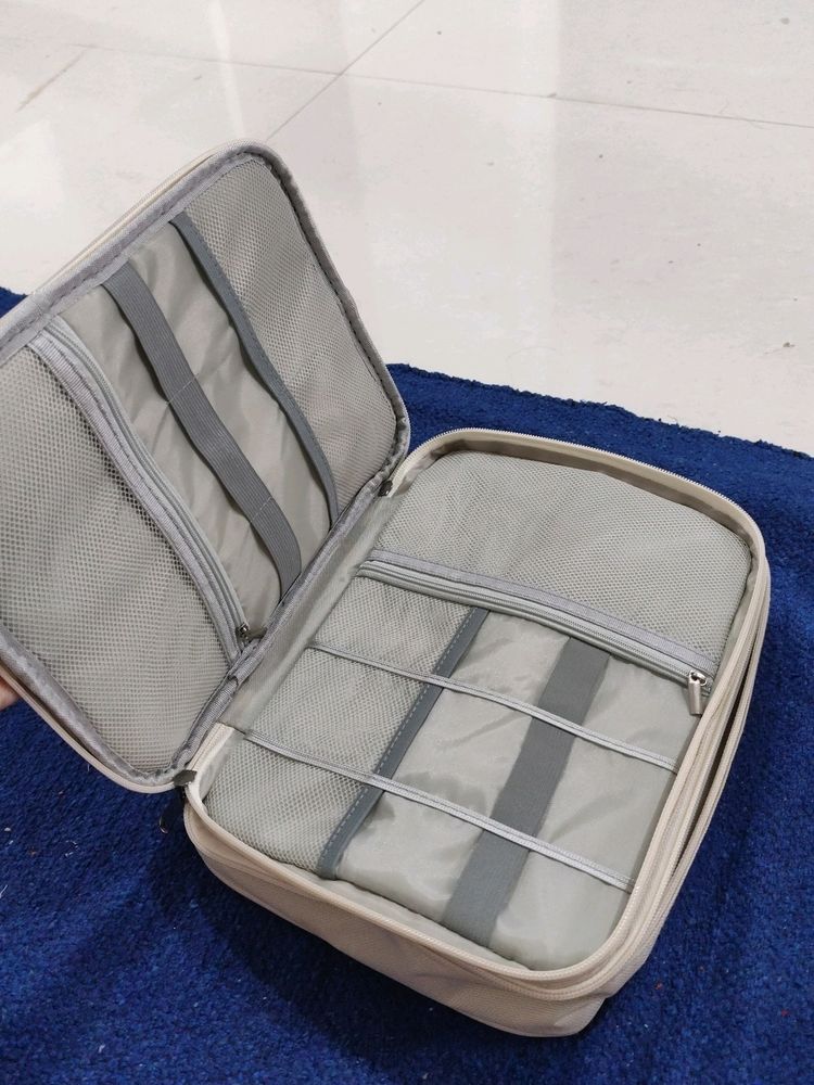 Electronic Gadget Organizer Case, Cable Organize