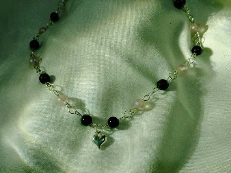 Pinterest Black Beaded Women's Necklace