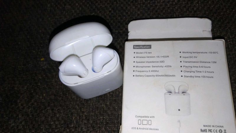 Bluetooth Ear Pods i7s Tws