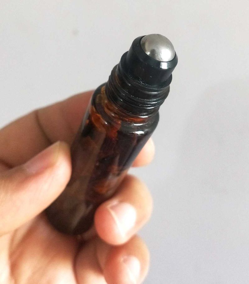 Herb Infused Under-eye Roll On