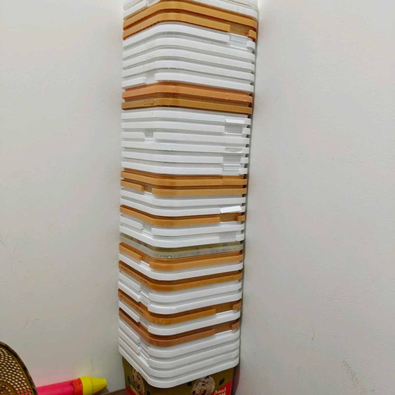 40 Plastic boxes with Lid