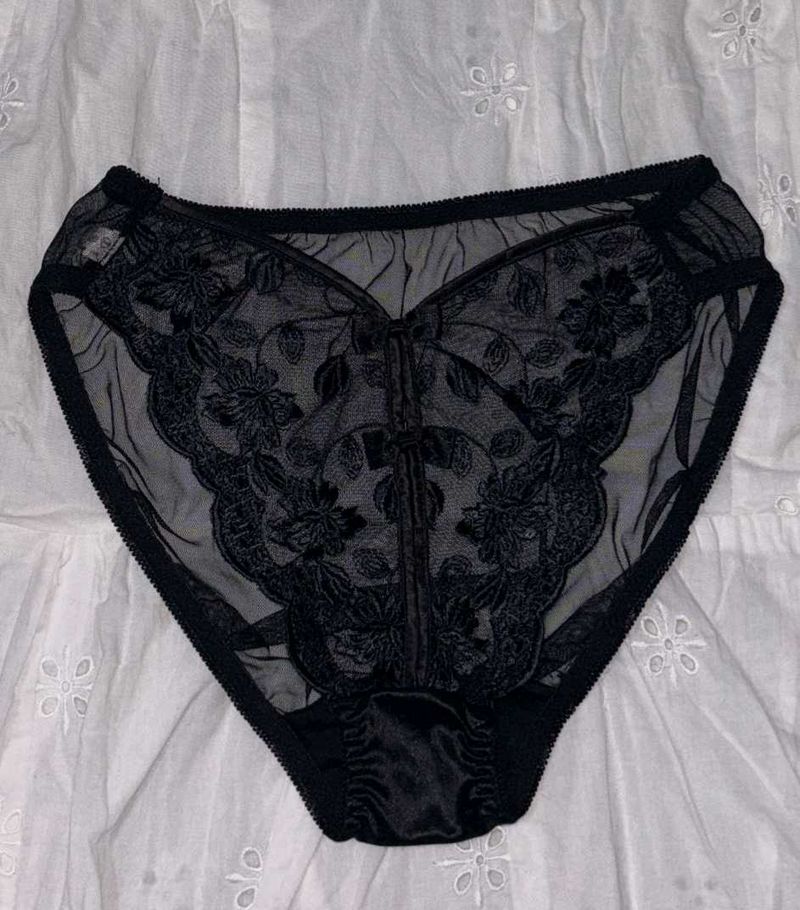 Vintage Black Lace Panties