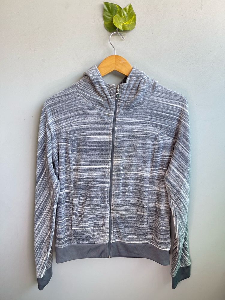 JUICY COUTURE Gray Striped Zip-Up Hoodie