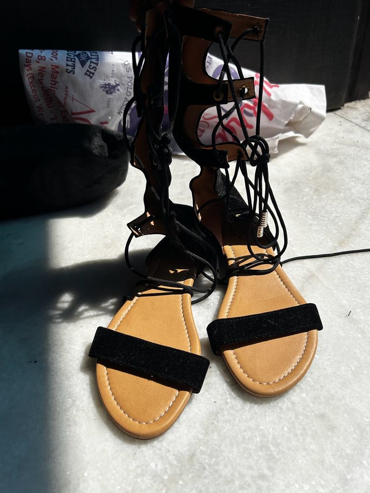 Women flat