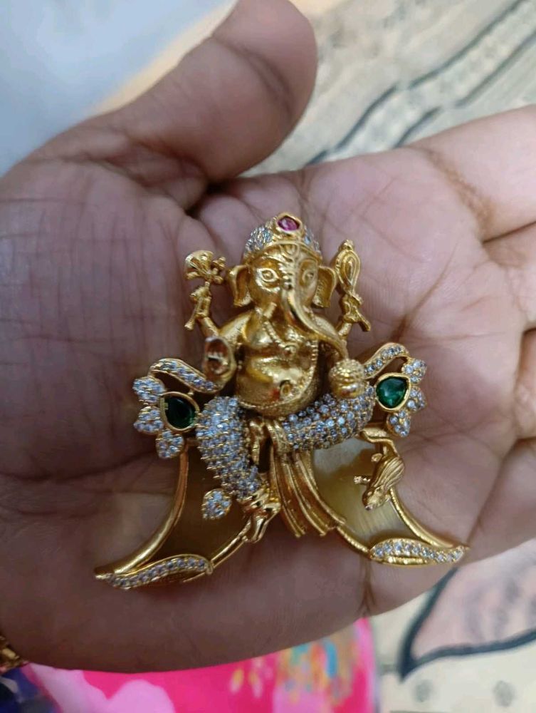 Pure Gold Spray Ganesh Pendant