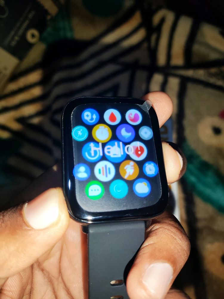 📌Premium Smartwatch Having Top Features Read Des.