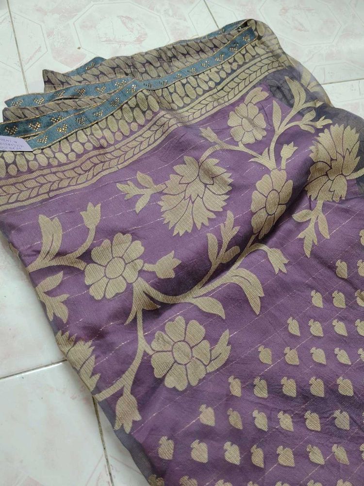 Vintage Floral Print Saree