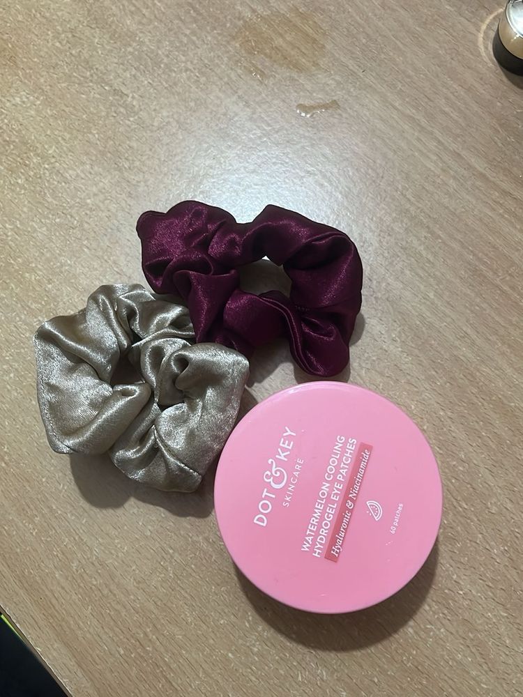 Dot Key eye patch with Srunchies