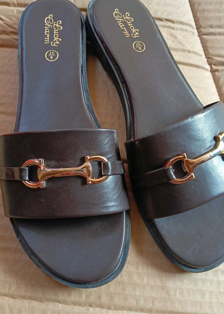 Lucky Charm Brown Slides