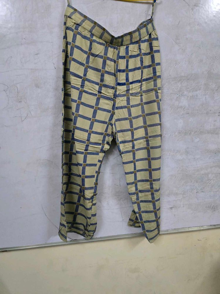 Checkered Casual pants