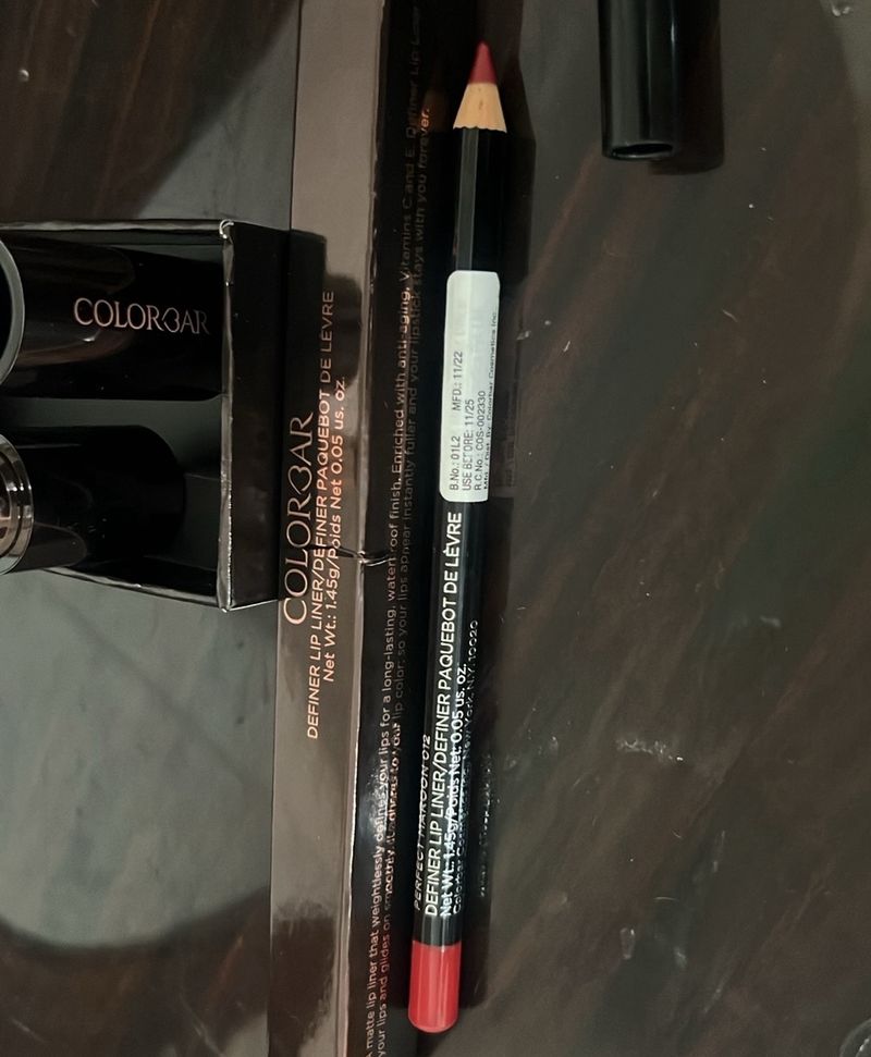 COLORBAR Defined Lipliner Shade 012