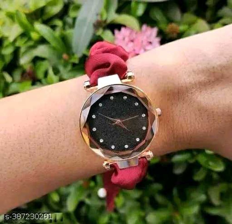 Unused Fashion Anolog Watch