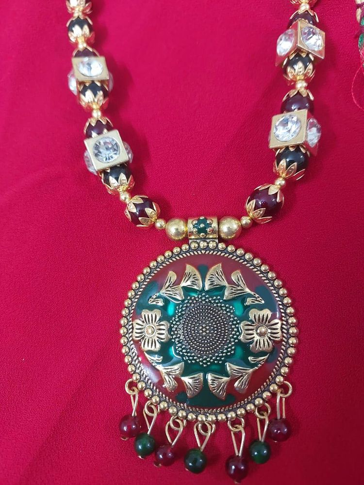 New Beautiful Multicolored Necklace