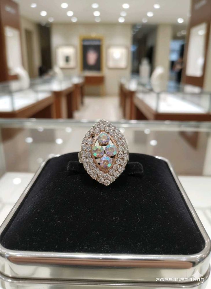 Elegant Gemstone Ring