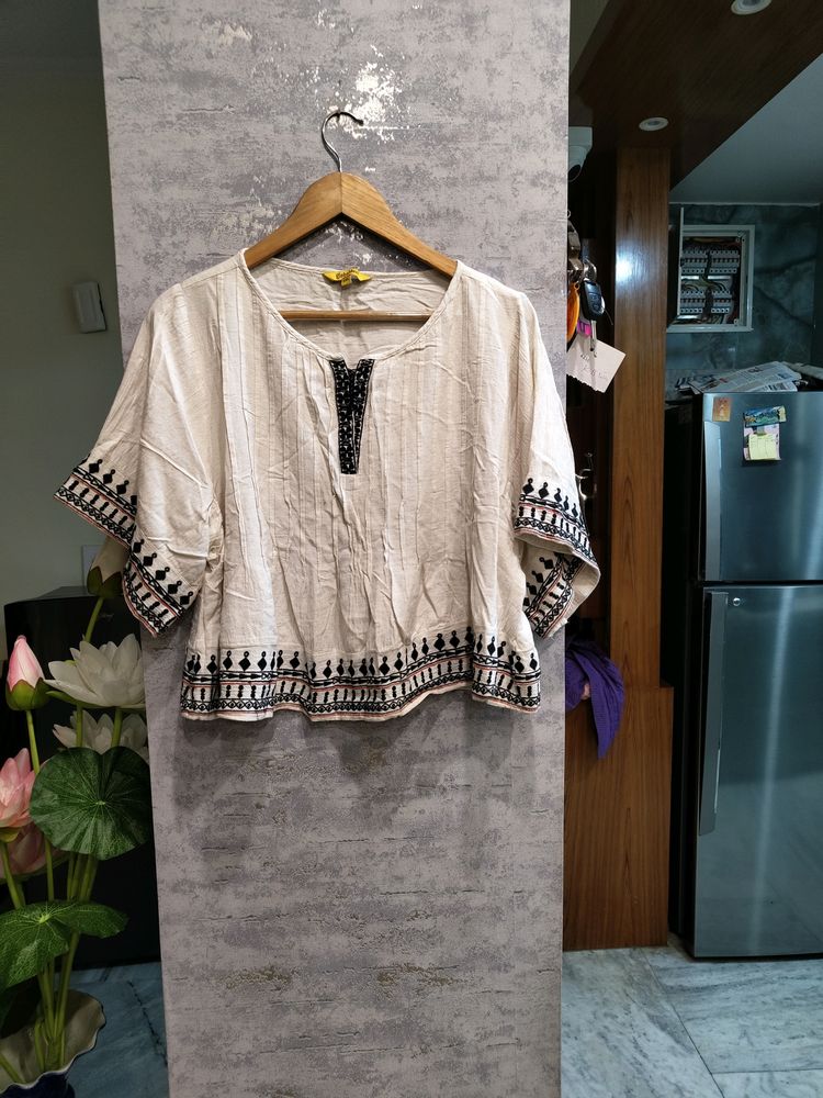 Global Desi Xxl Crop Top Wide