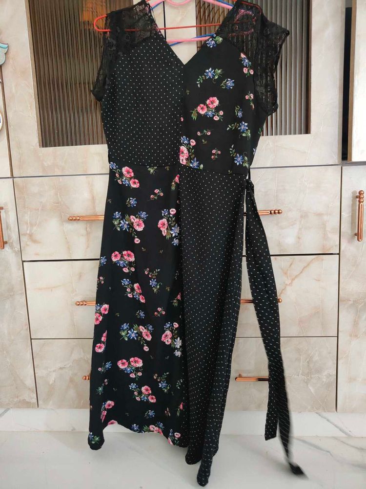 Elegant Mixed-Print Black Dress