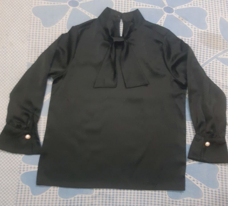 Black Women Top Size: 38inc.