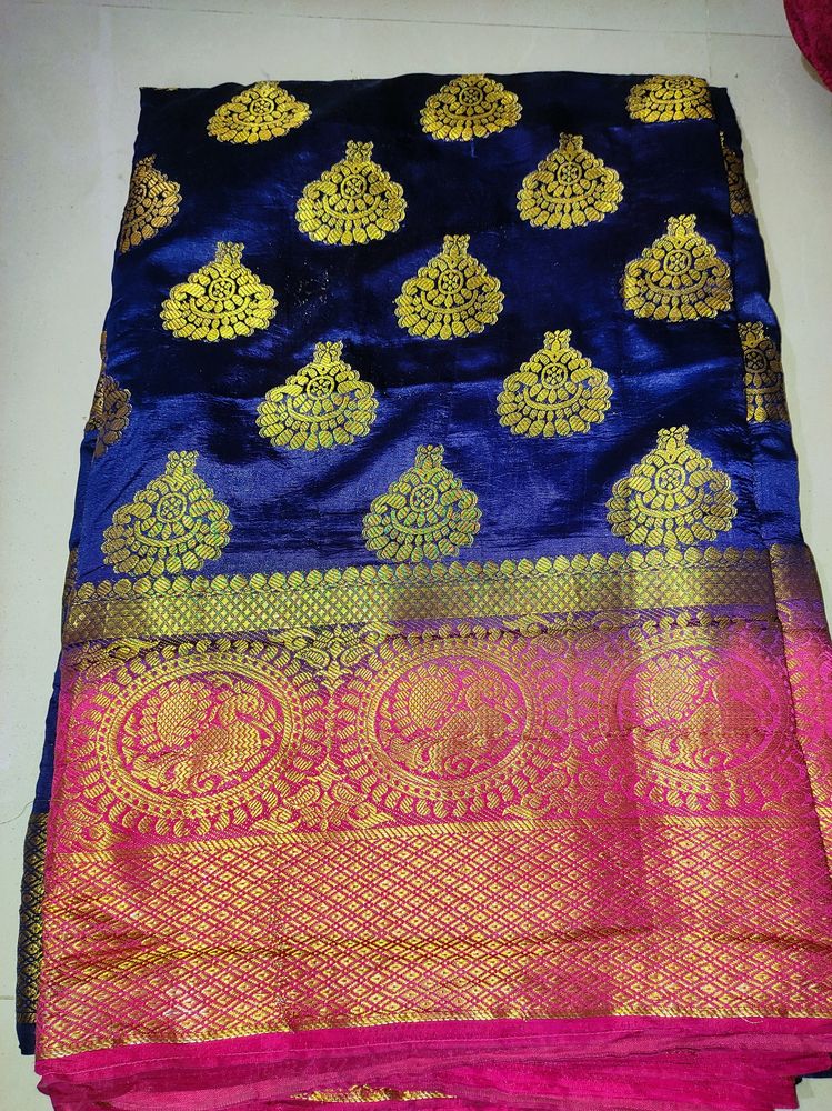 Stunning Banarasi Silk Saree: A Timeless Treasure