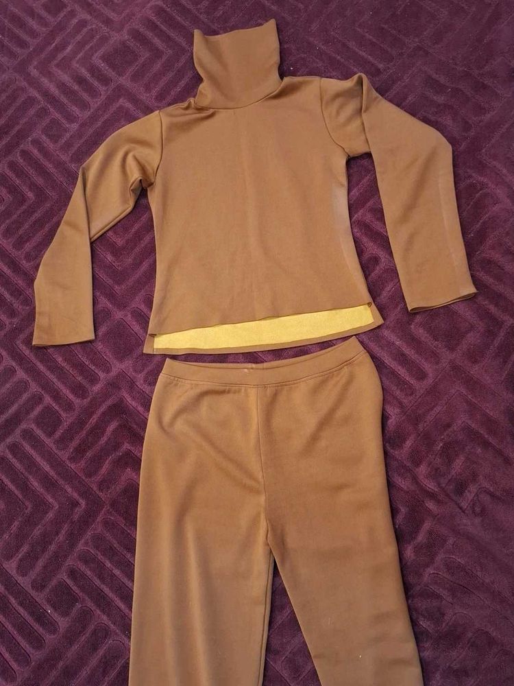 Brown Two-Piece Set wollen