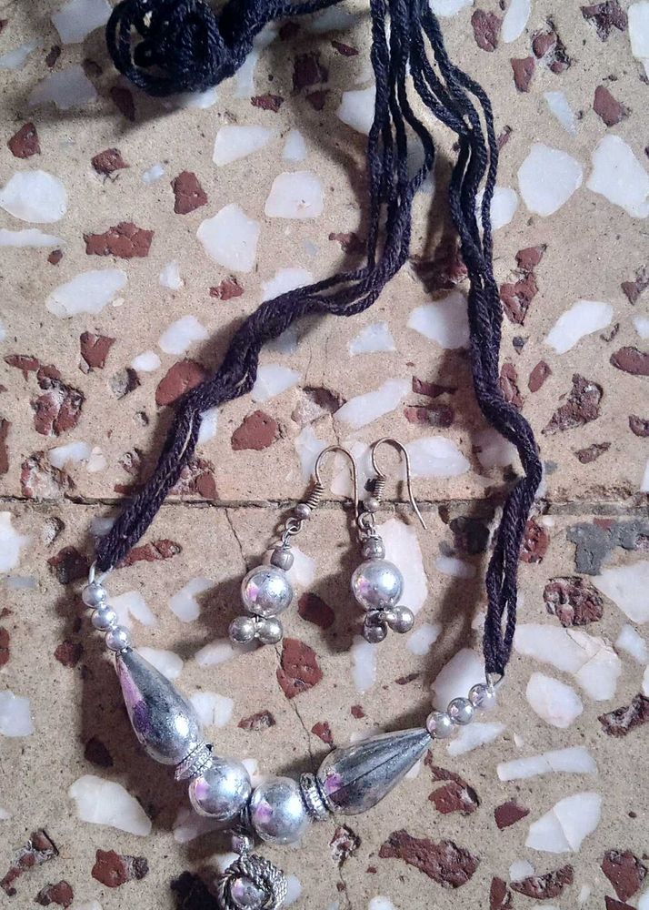 Necklace &amp; Earring Set