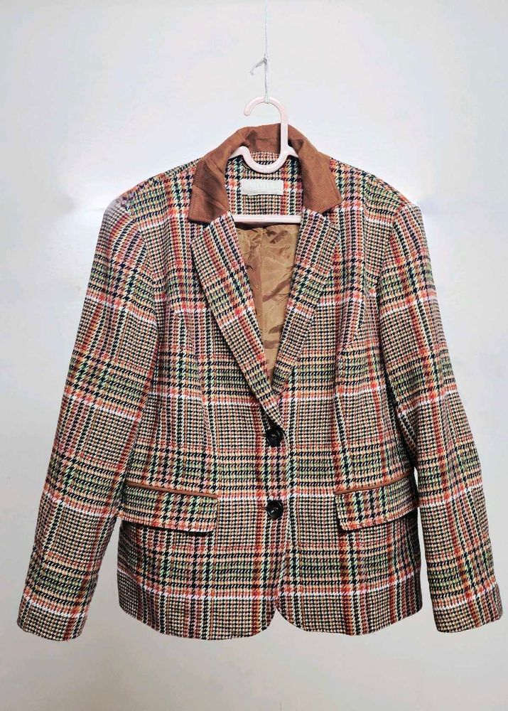 Vintage-Inspired Plaid Blazer with Elbow Patch